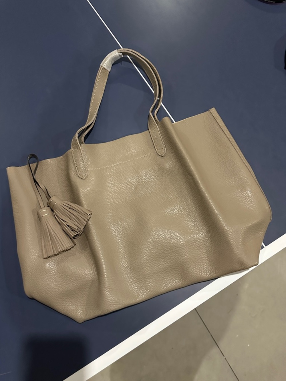 Cuyana tote and tassel